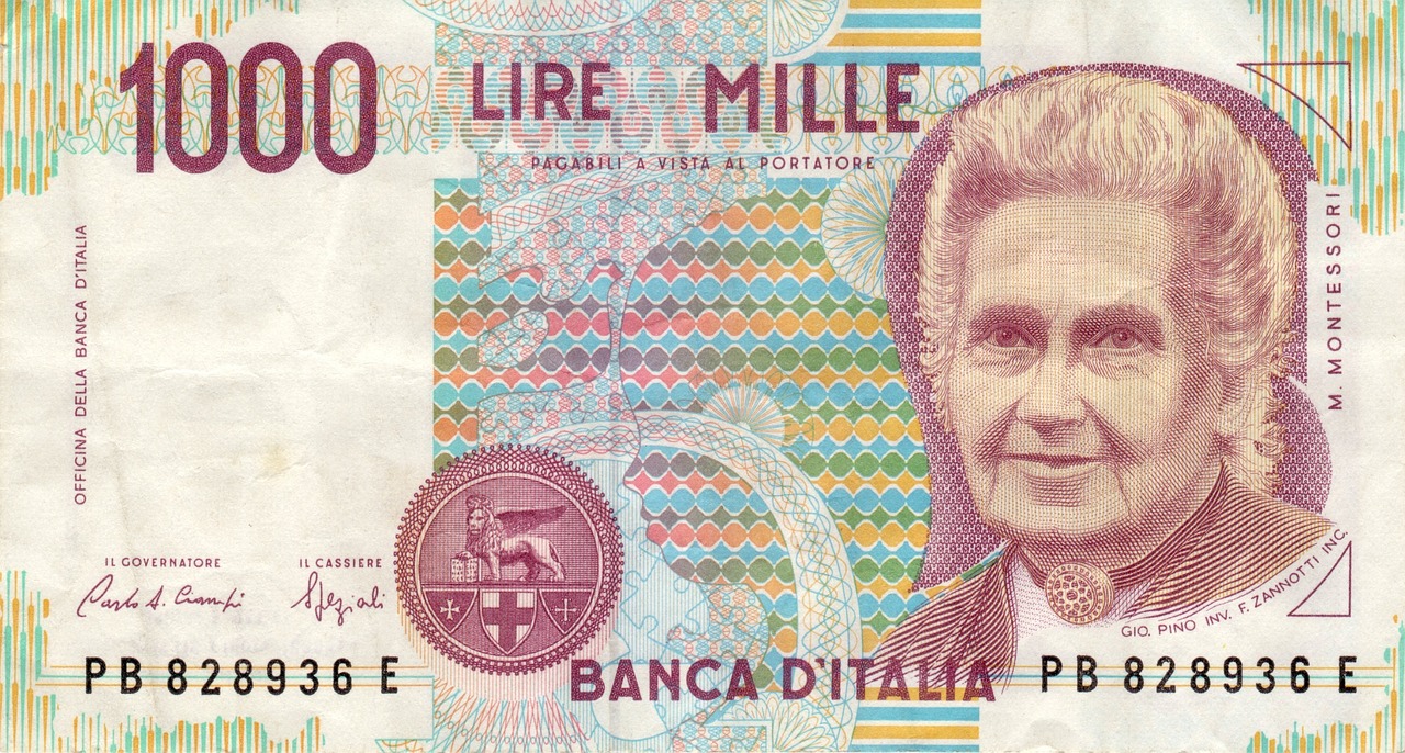 Banconota da 500 lire con dettagli evidenziati, simbolo di valore collezionistico.