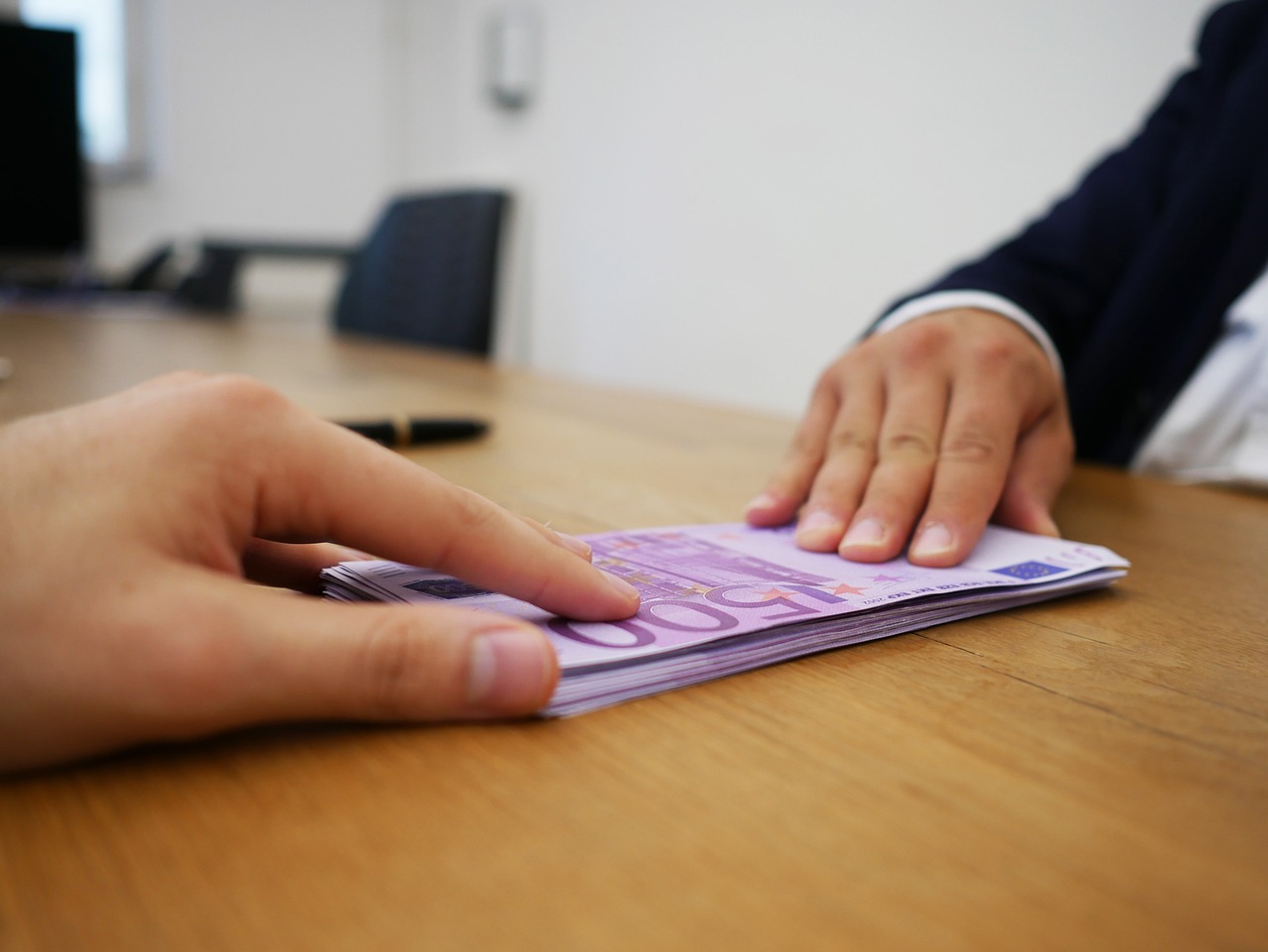 Rottamazione cartelle: documento informativo sulla pace fiscale di dicembre e i requisiti per accedervi.