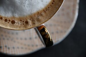 Il trucco per fare la schiuma del cappuccino a casa senza macchinetta