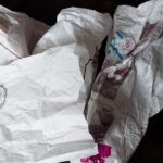 Sacchetto di carta per conservare il pane fresco, evitando l'uso della plastica.