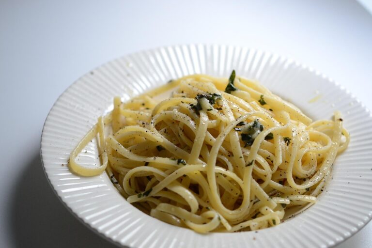 Pasta al limone: il trucco che fa la crema perfetta