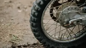 Pressione gomme moto: perché il controllo a freddo conta ancora di più quando cambiano le temperature