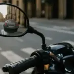 Specchietti che vibrano durante la marcia: quali verifiche semplici fare prima di attribuire il problema alla moto